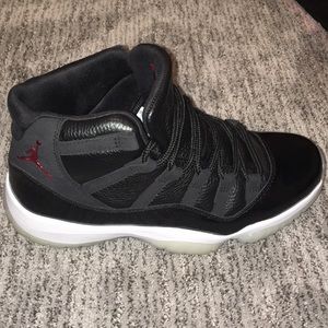Retro Jordan 11 (72-10’s)